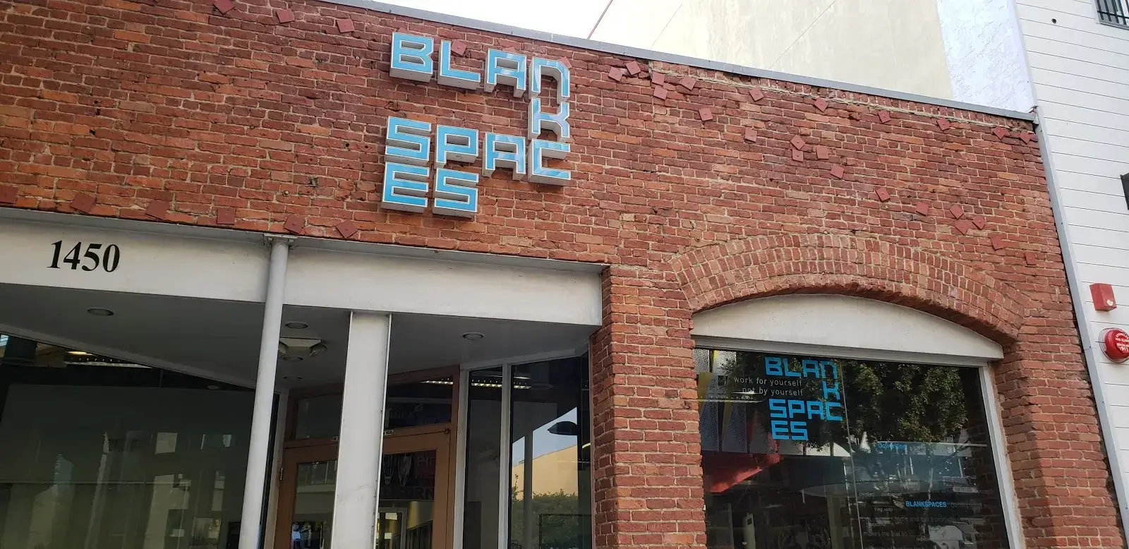 BLANKSPACES SM interior photo 2