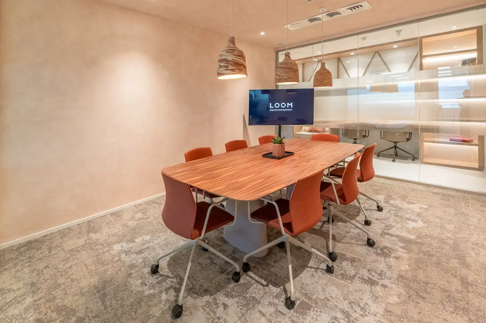 Coworking LOOM Campo de las Naciones interior photo 4