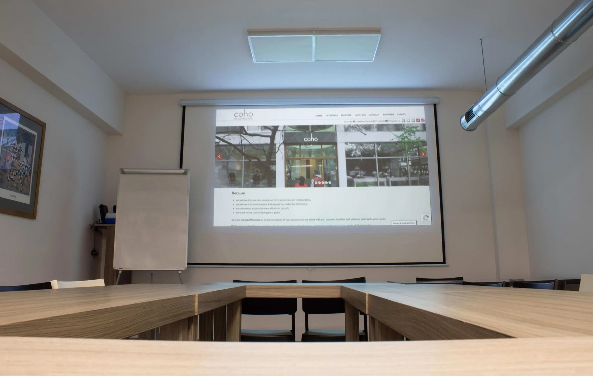 coho - the coworking home interior photo 5