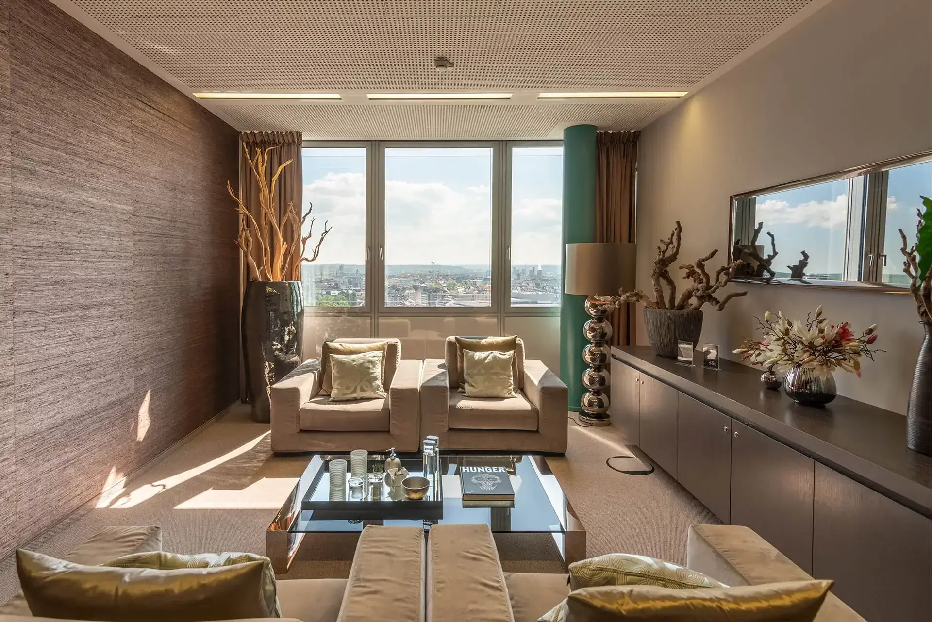 COLLECTION Business Center Düsseldorf Dreischeibenhaus an der Königsallee interior photo 2