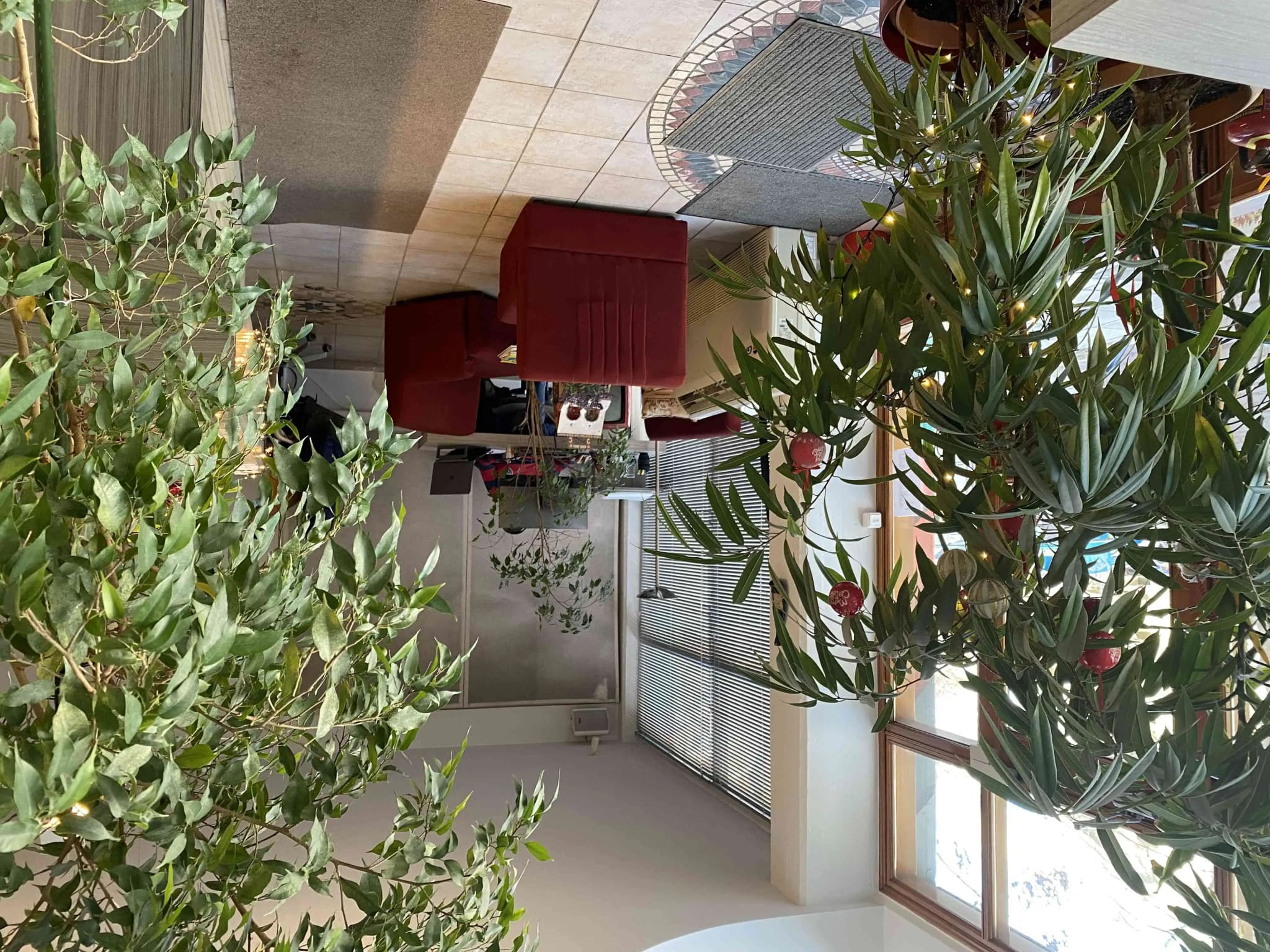 coho - the coworking home interior photo 3