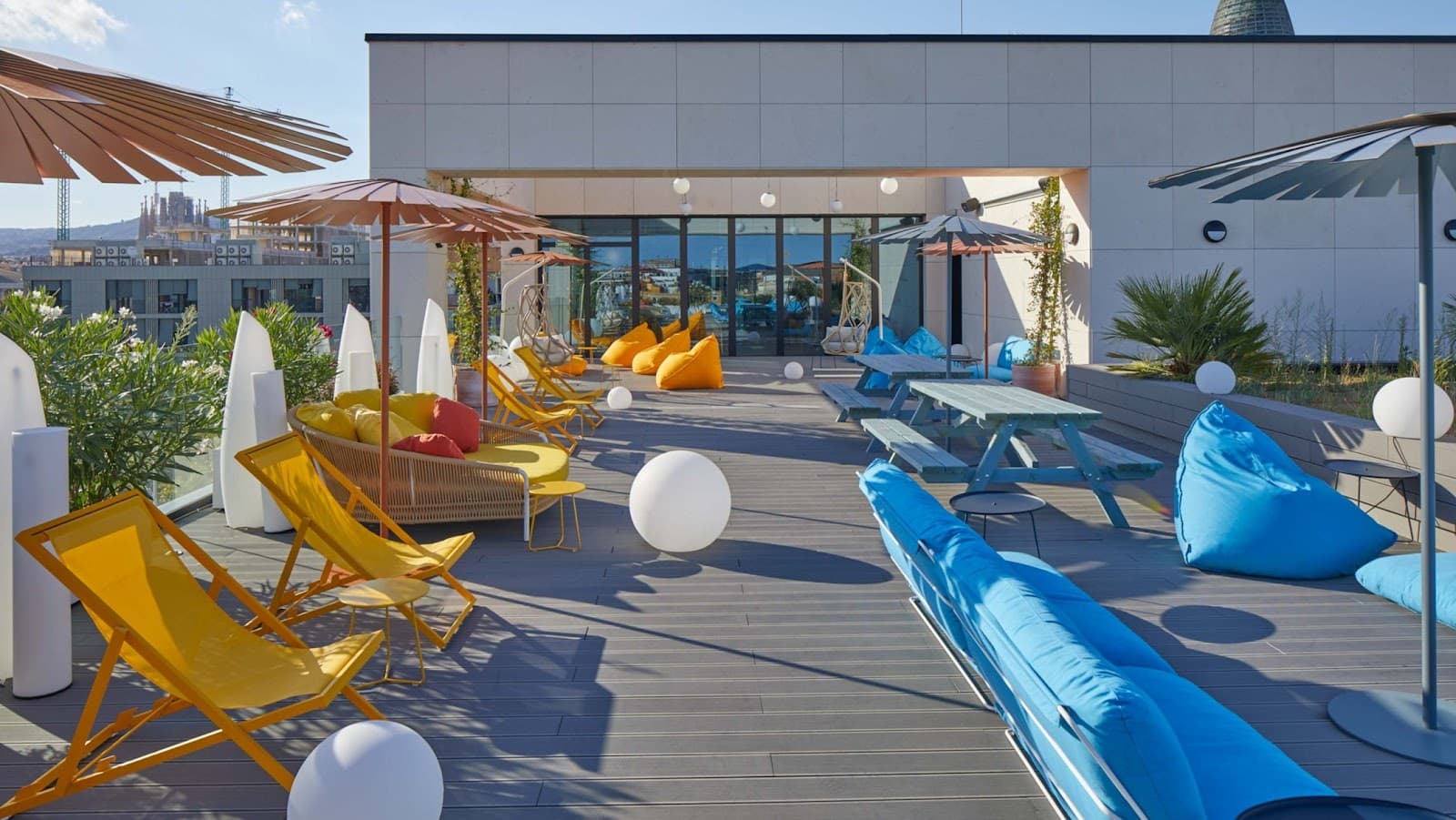 Wojo Coworking Barcelona Poblenou - Alquiler oficinas y salas de reuniones interior photo 4