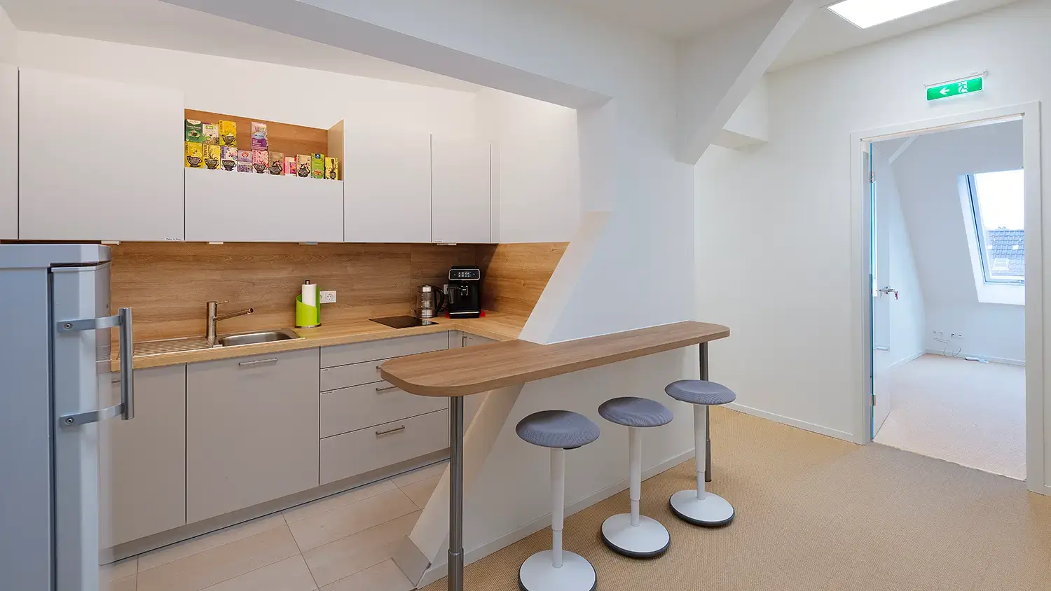 tuesday coworking Düsseldorfer Str. interior photo 6