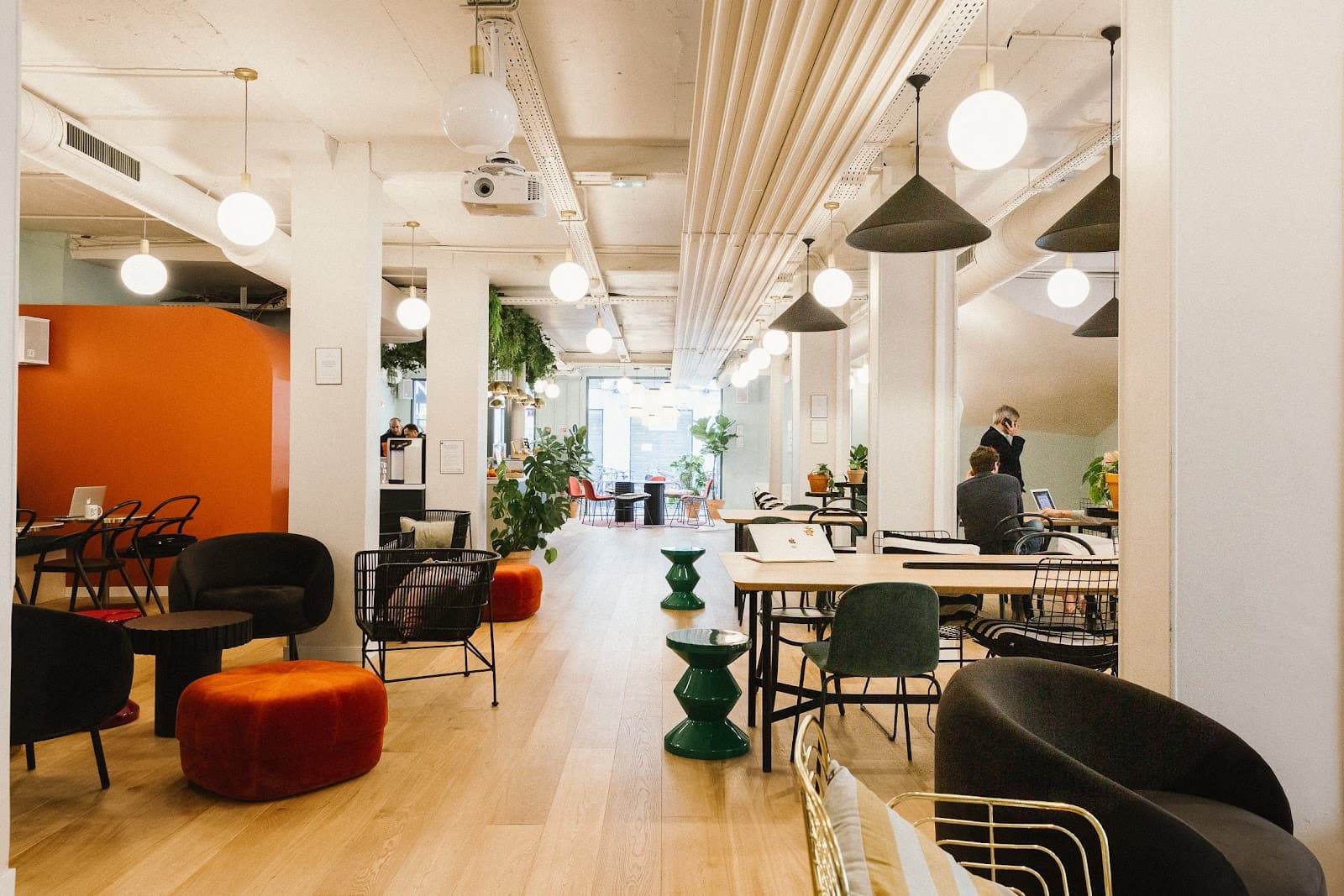 Morning, Sentier interior photo 3