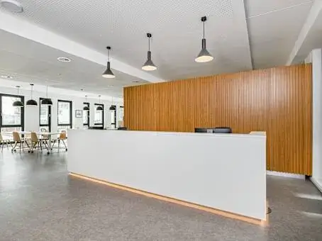 Regus Köln HangarOne interior photo 8