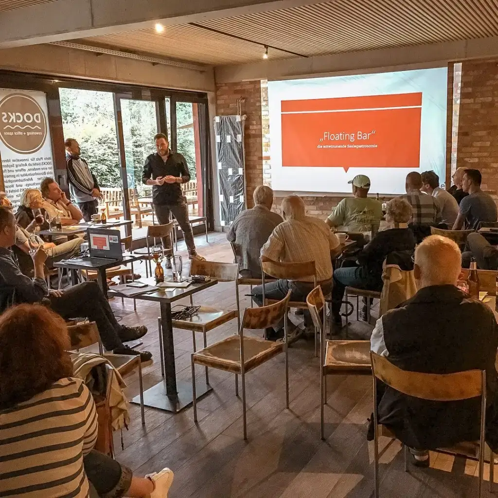 DOCKS interior photo 8