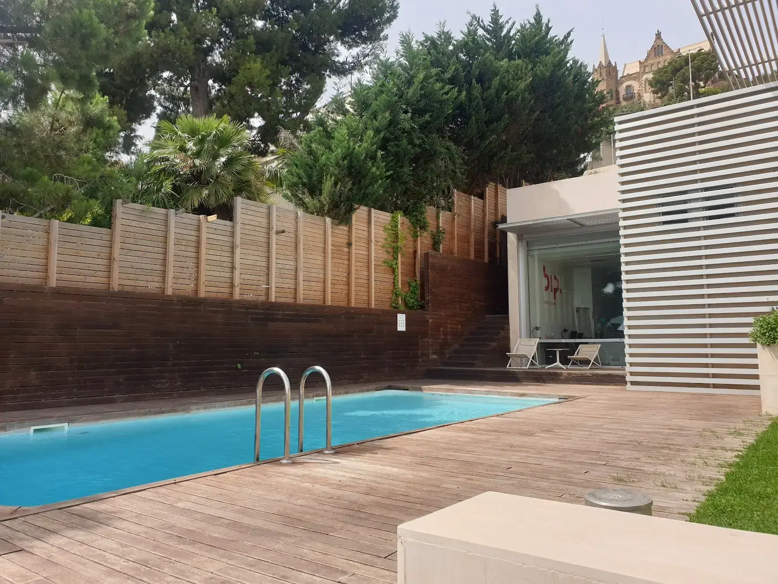 Monday Tibidabo interior photo 3