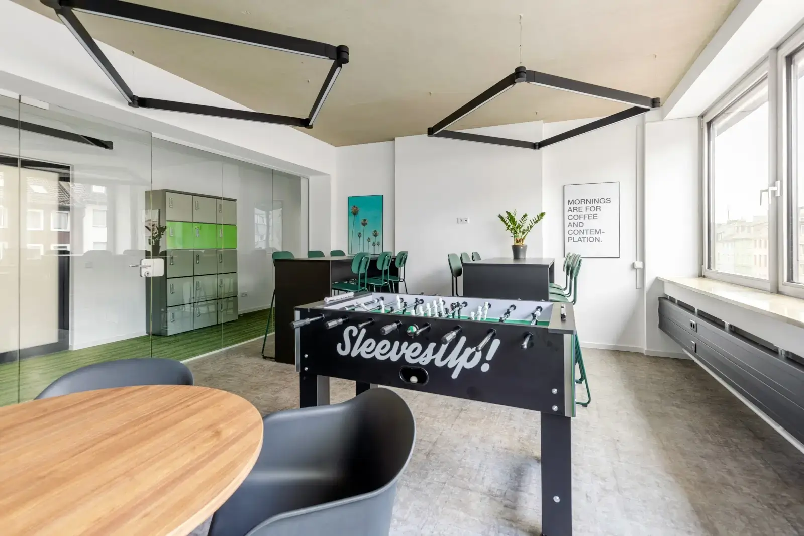 Rivvers Coworking Aachen Hauptbahnhof interior photo 5