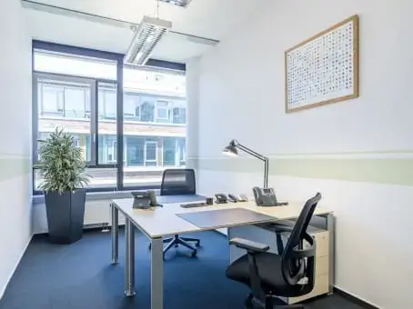 Regus Frankfurt AOC Hanauer Landstraße interior photo 3