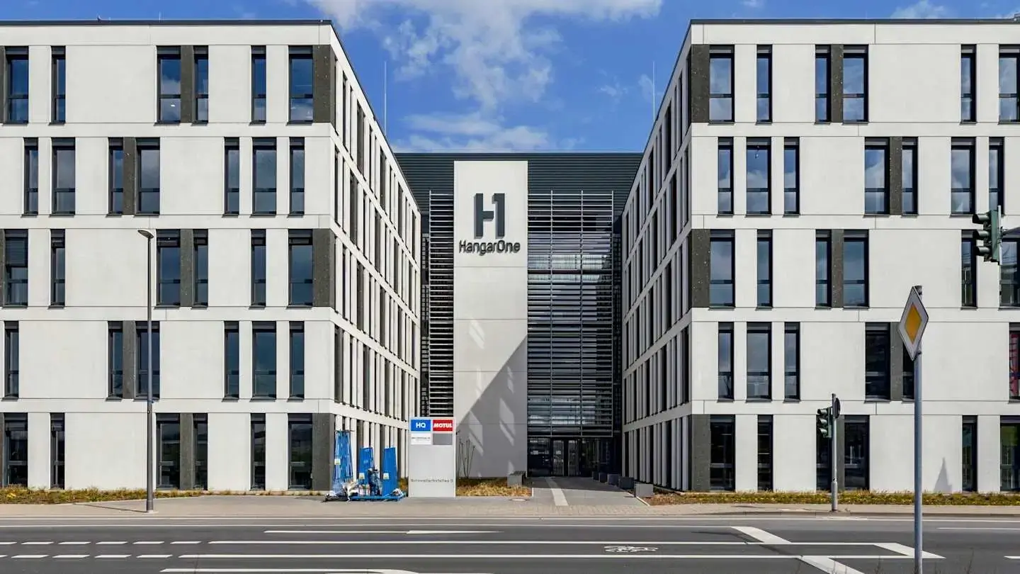 Regus Köln HangarOne interior photo 4