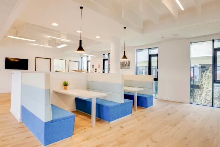 Regus Dusseldorf Berliner Allee interior photo 3