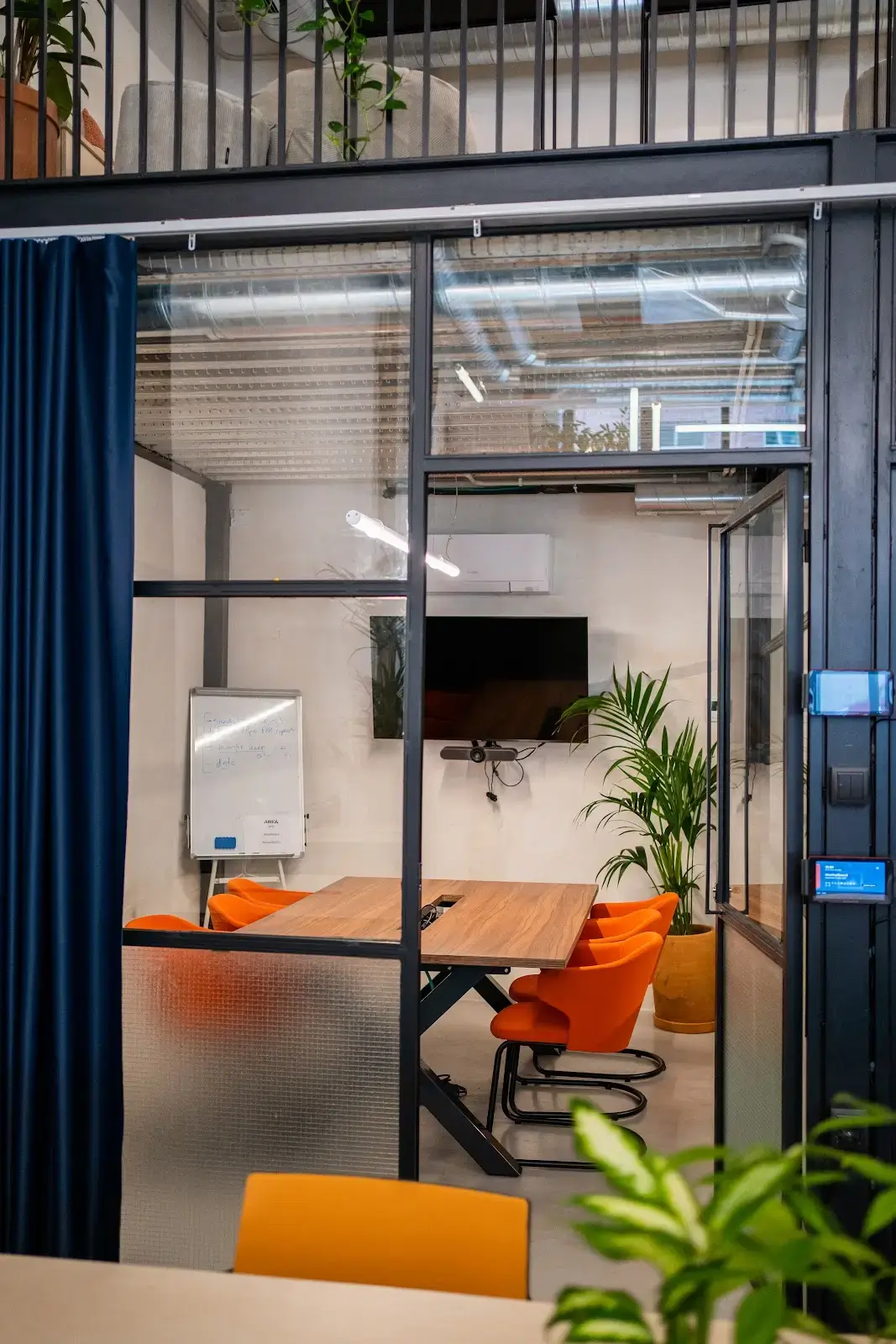 Area Coworking interior photo 2