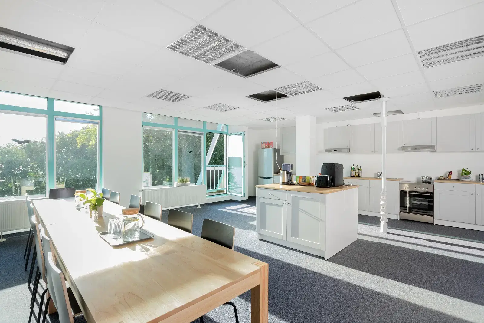 Project Bay interior photo 5