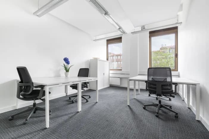 Regus Munich Peak interior photo 7