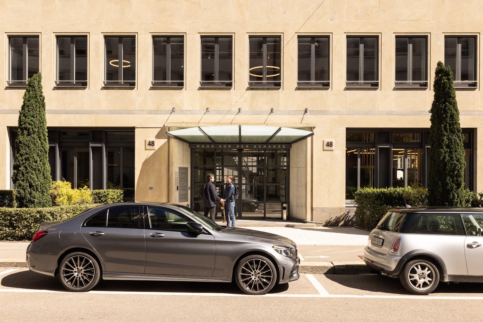 Headsquarter - The Elegant interior photo 5