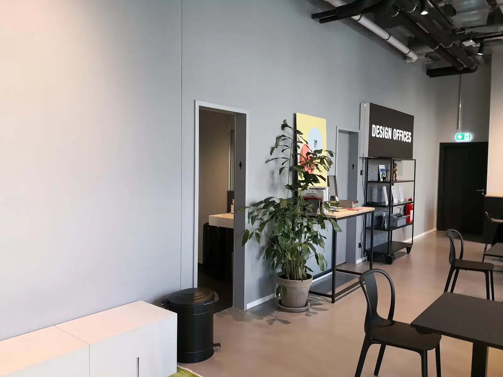 Design Offices Bonn Hauptbahnhof interior photo 5