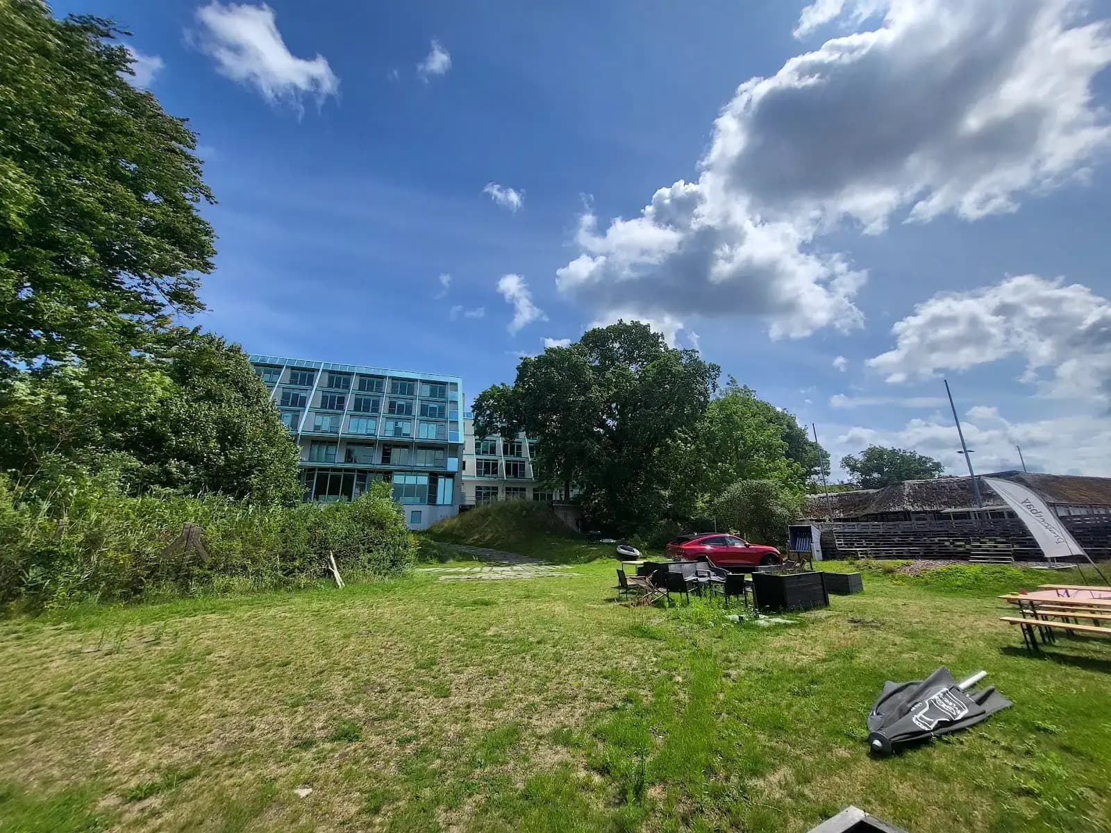 Project Bay interior photo 8