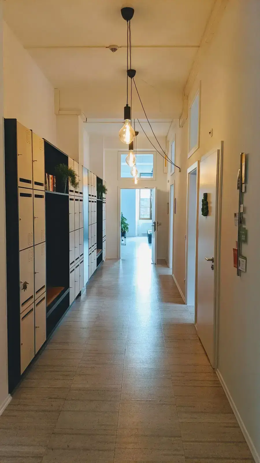 Tink Tank Coworking (Landfried) interior photo 5