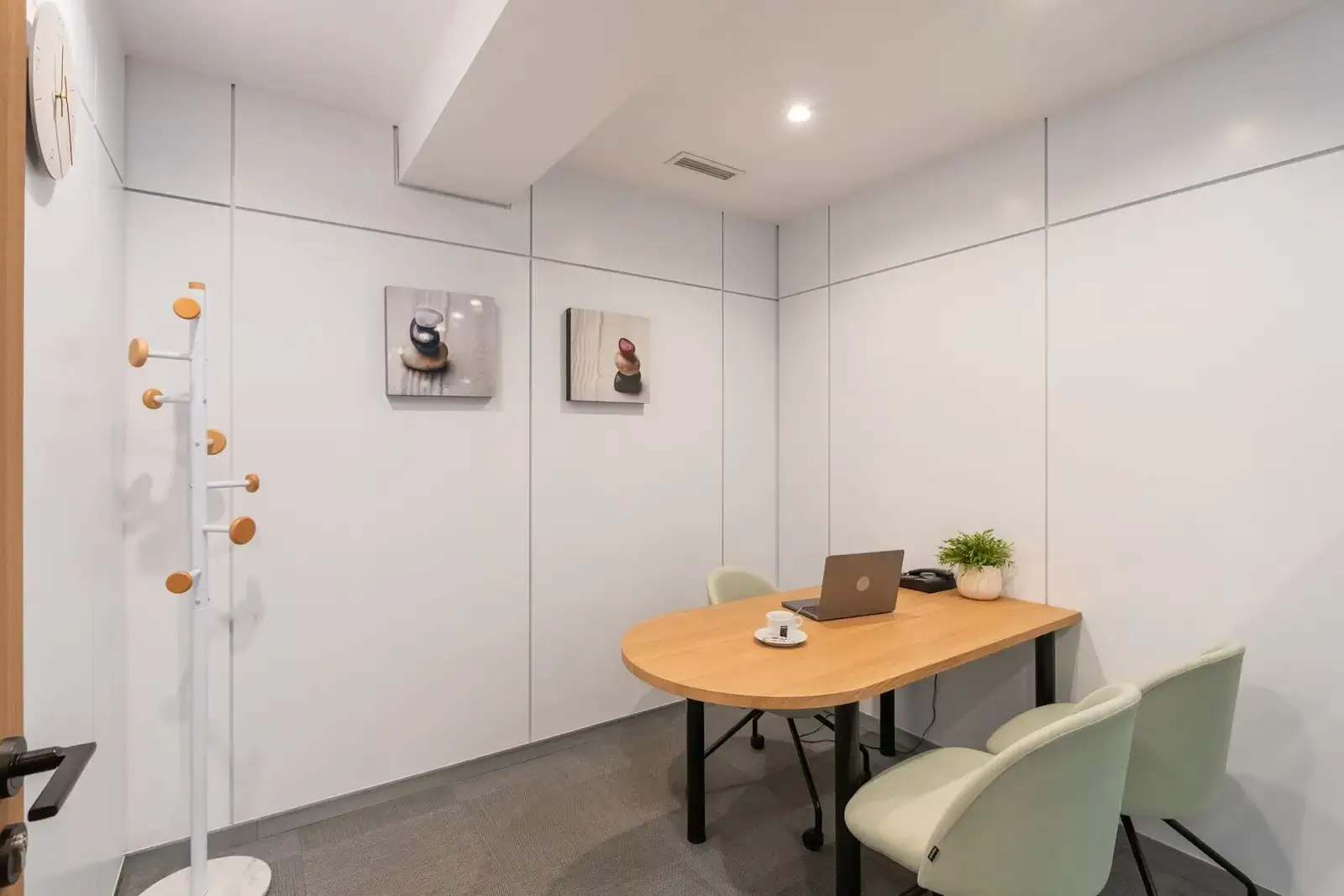 Spaces - Madrid Atocha Estación interior photo 5