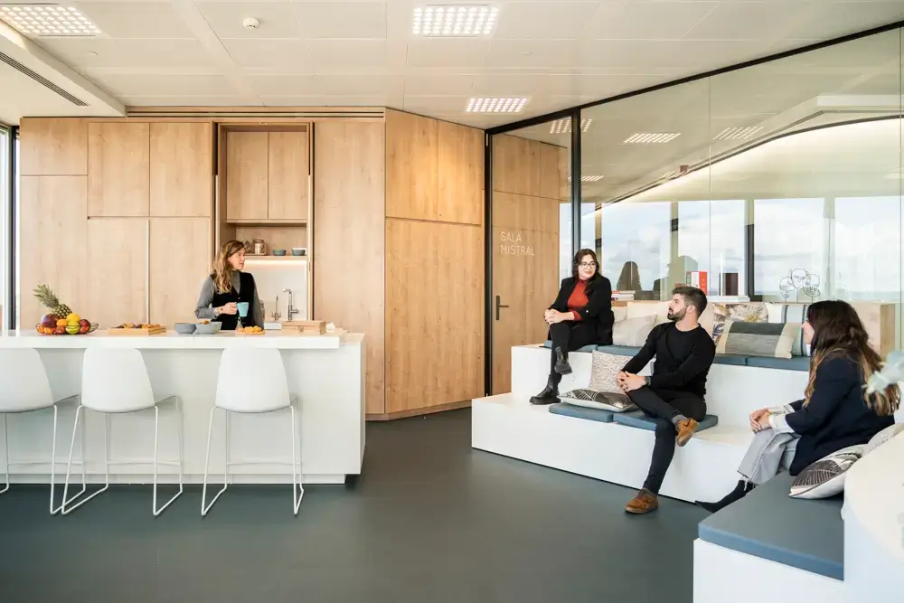 Coworking LOOM Torre Chamartín interior photo 7