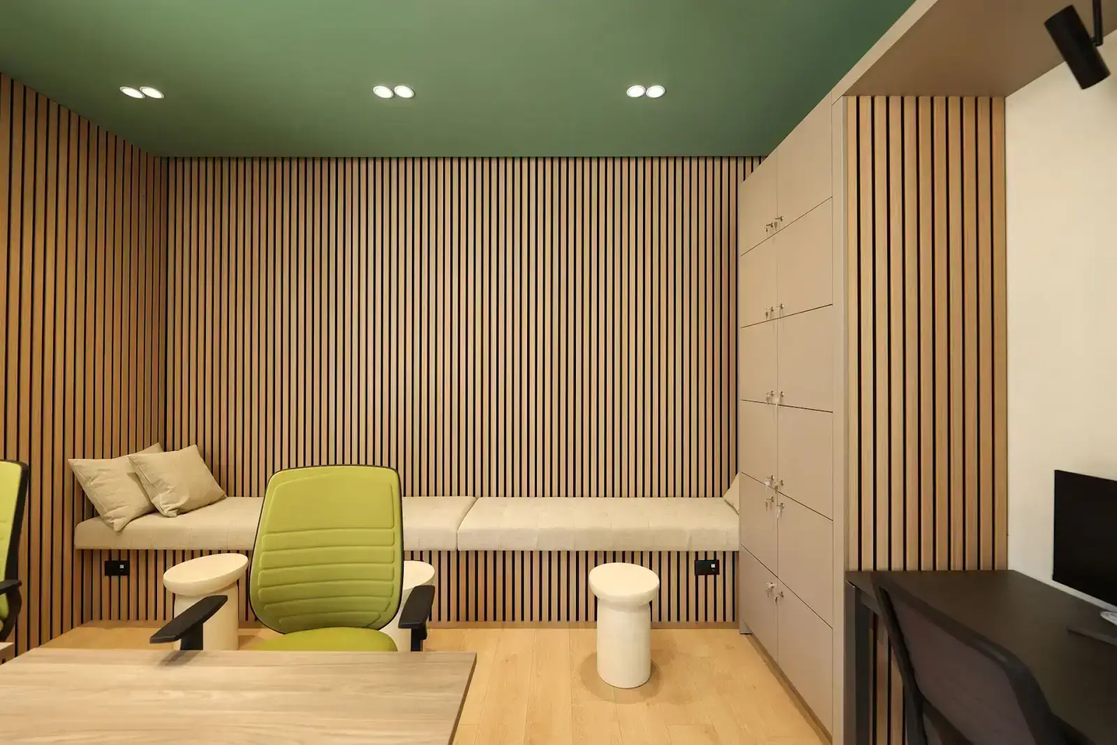 Quo Room interior photo 7