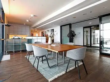 Regus Köln Kranhaus Süd interior photo 7