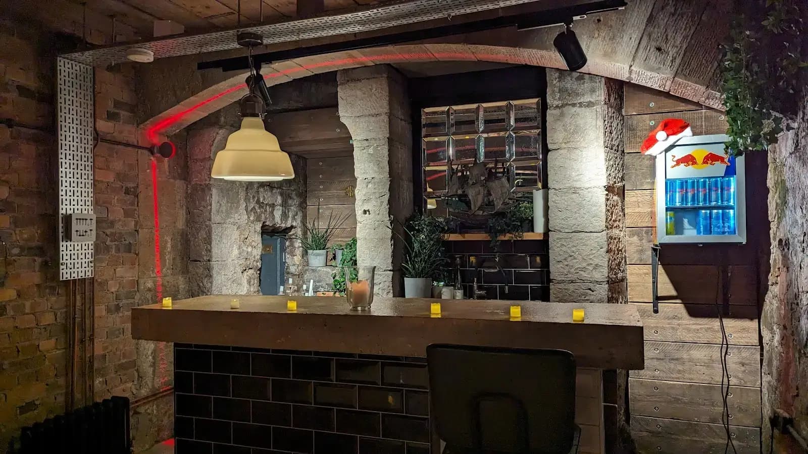 Jamaica Yard interior photo 9