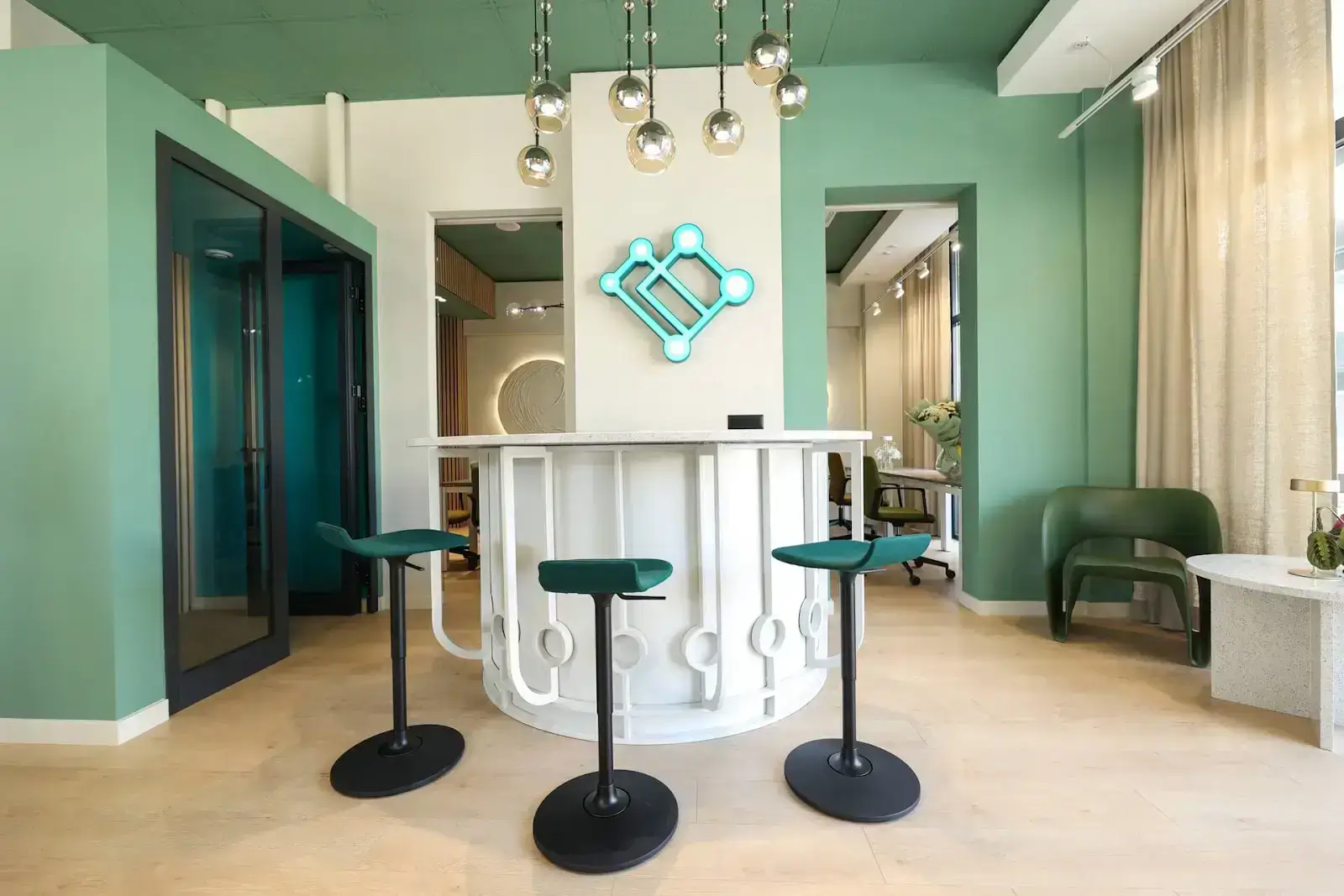 Quo Room interior photo 5