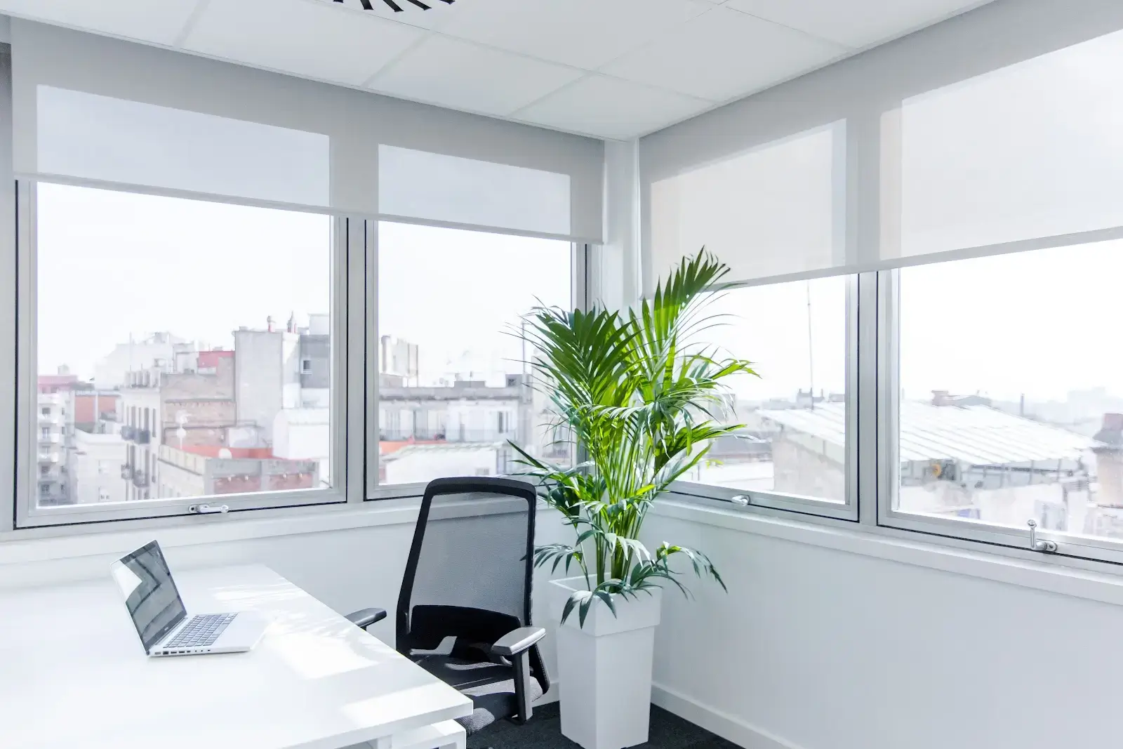 Mitre Workspace interior photo 3