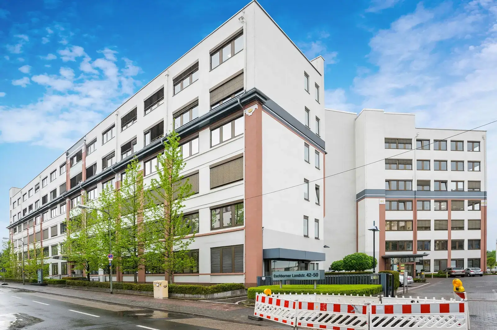 Rivvers Coworking Frankfurt Westside interior photo 6