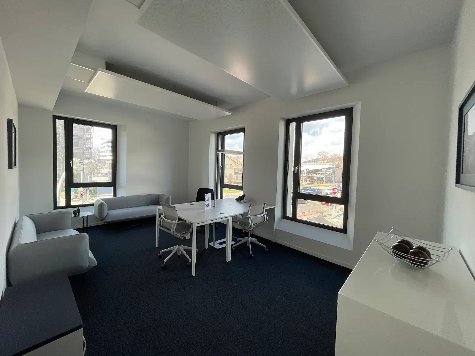 Regus Heidelberg Stadttor Ost interior photo 3