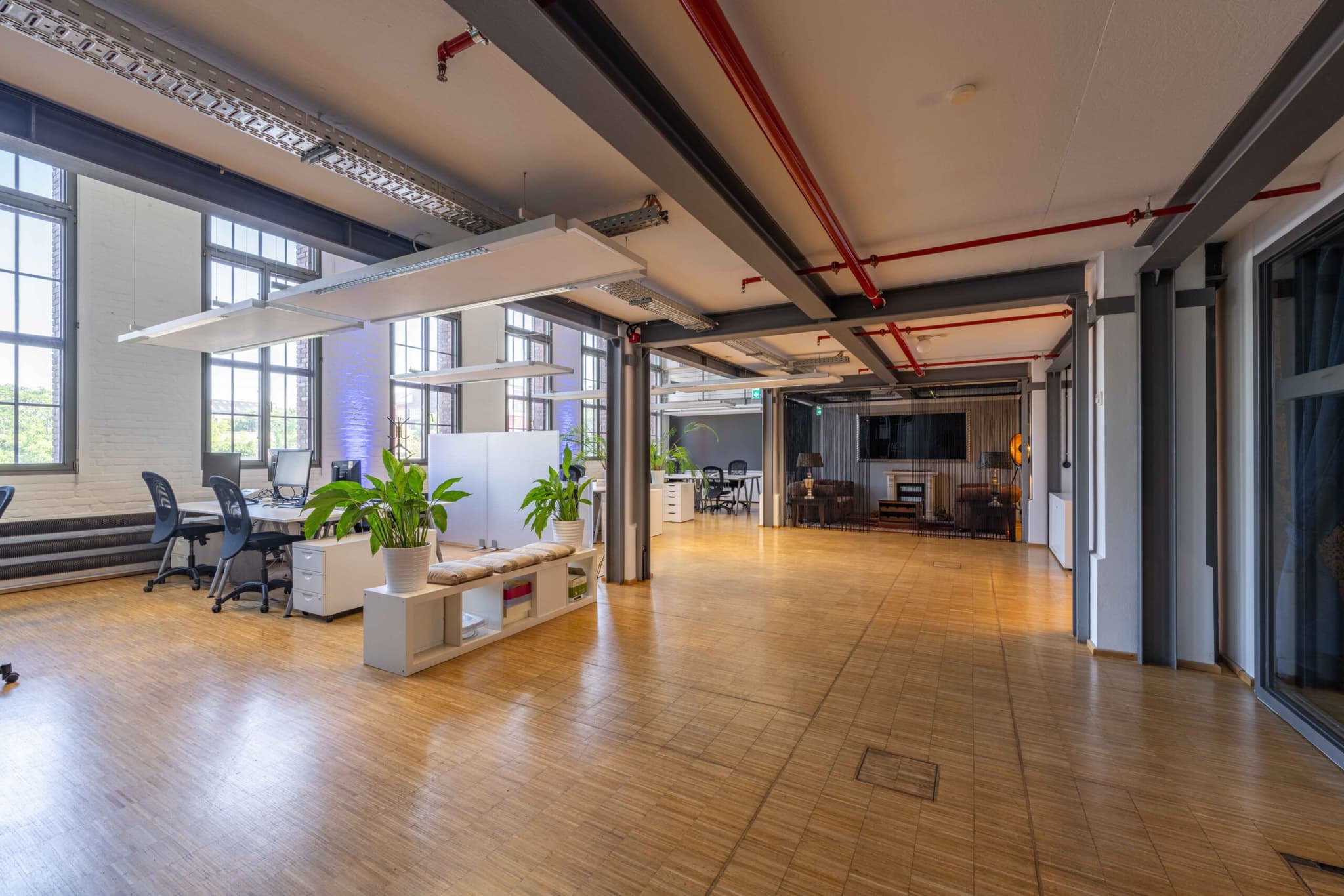 Thunderbolt Collective Kreuzberg interior photo 3