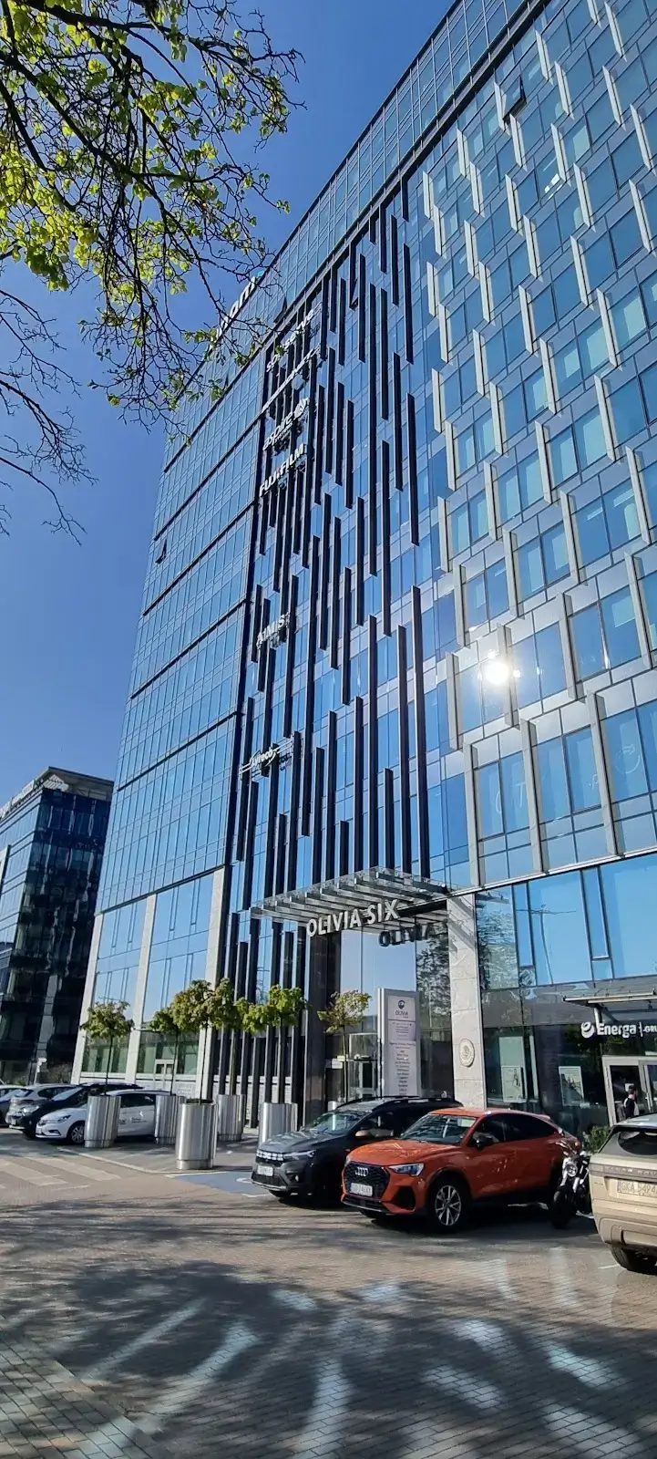 O4 Six interior photo 6