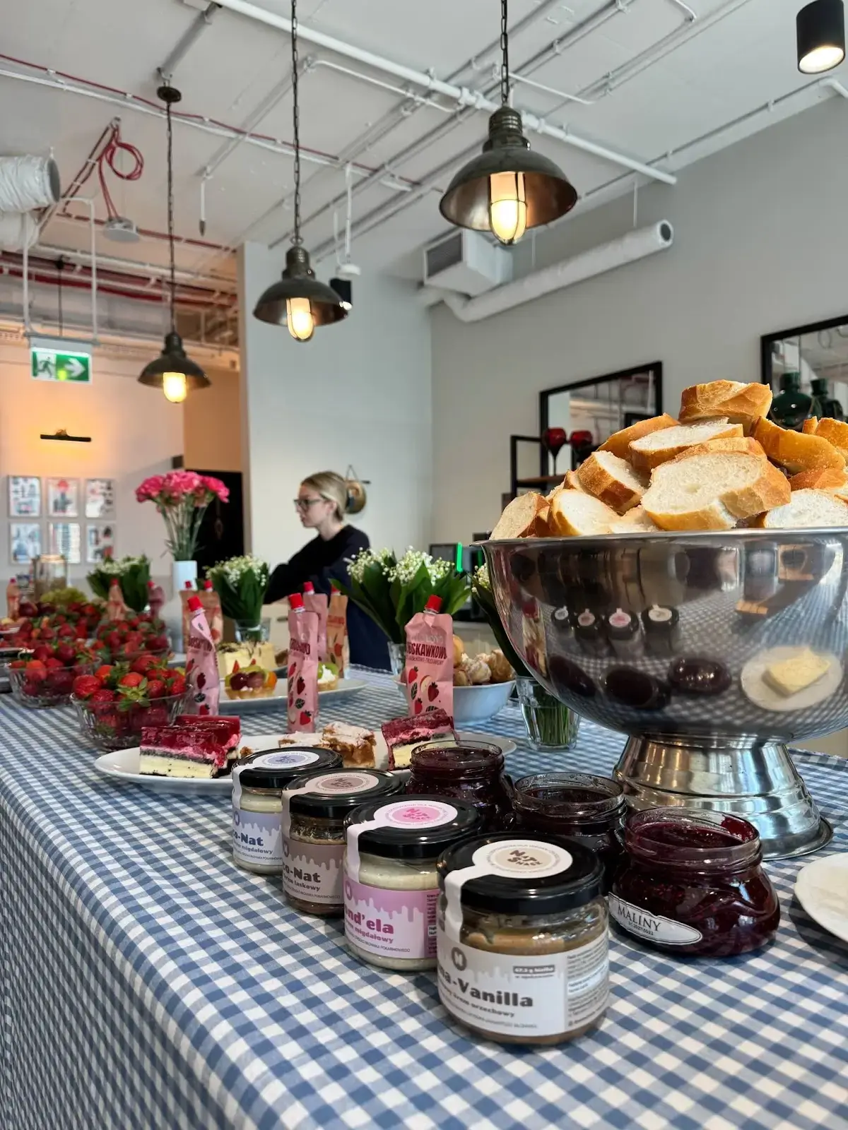 Mindspace Skyliner interior photo 7