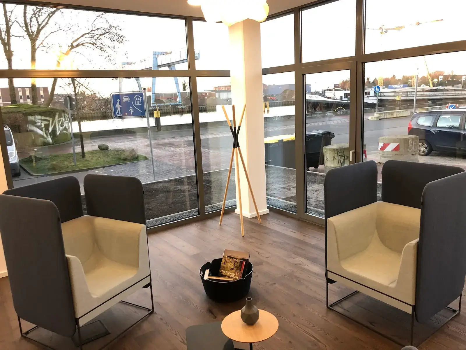 Regus Oldenburg Stau interior photo 3