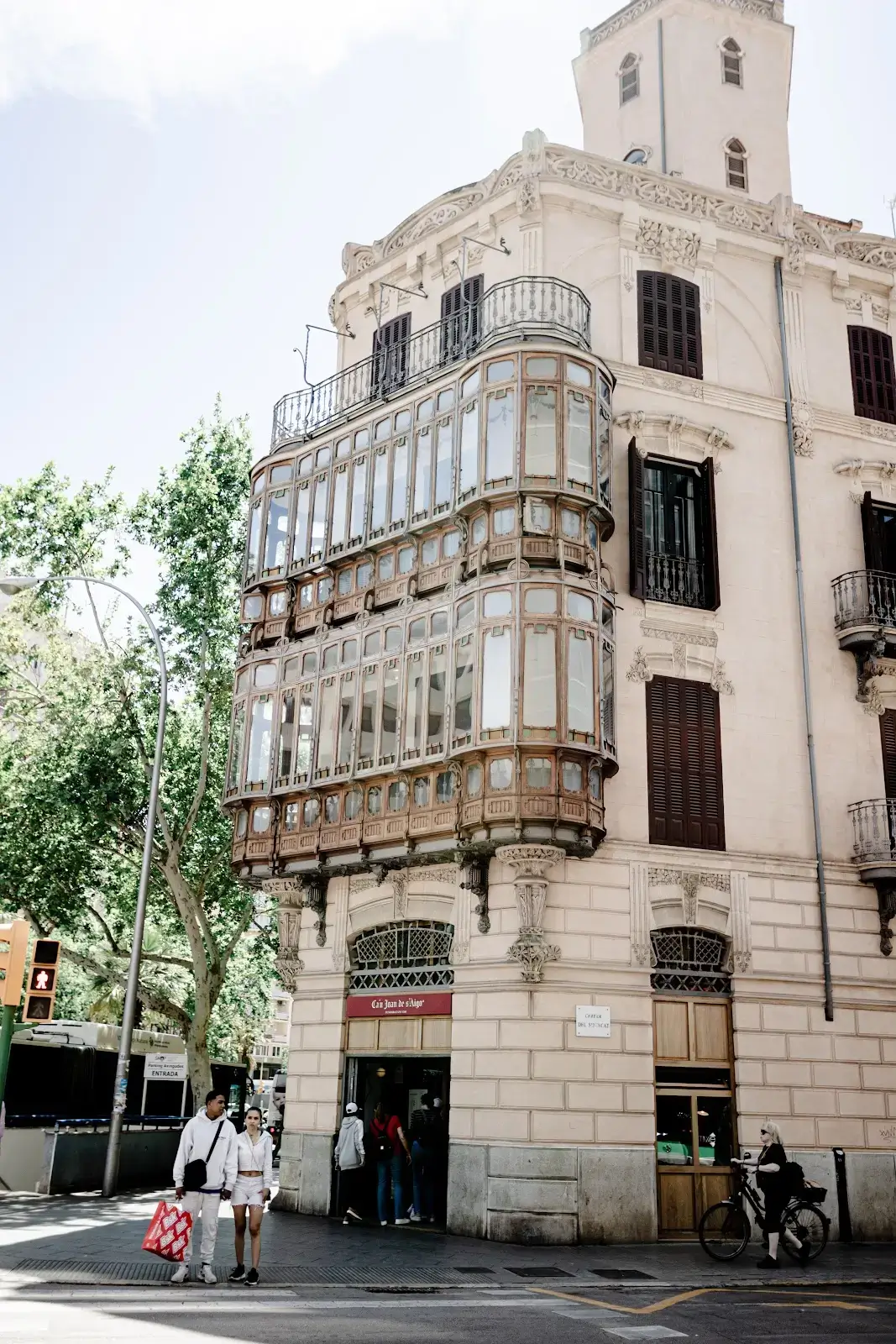 Palmapolitan interior photo 5