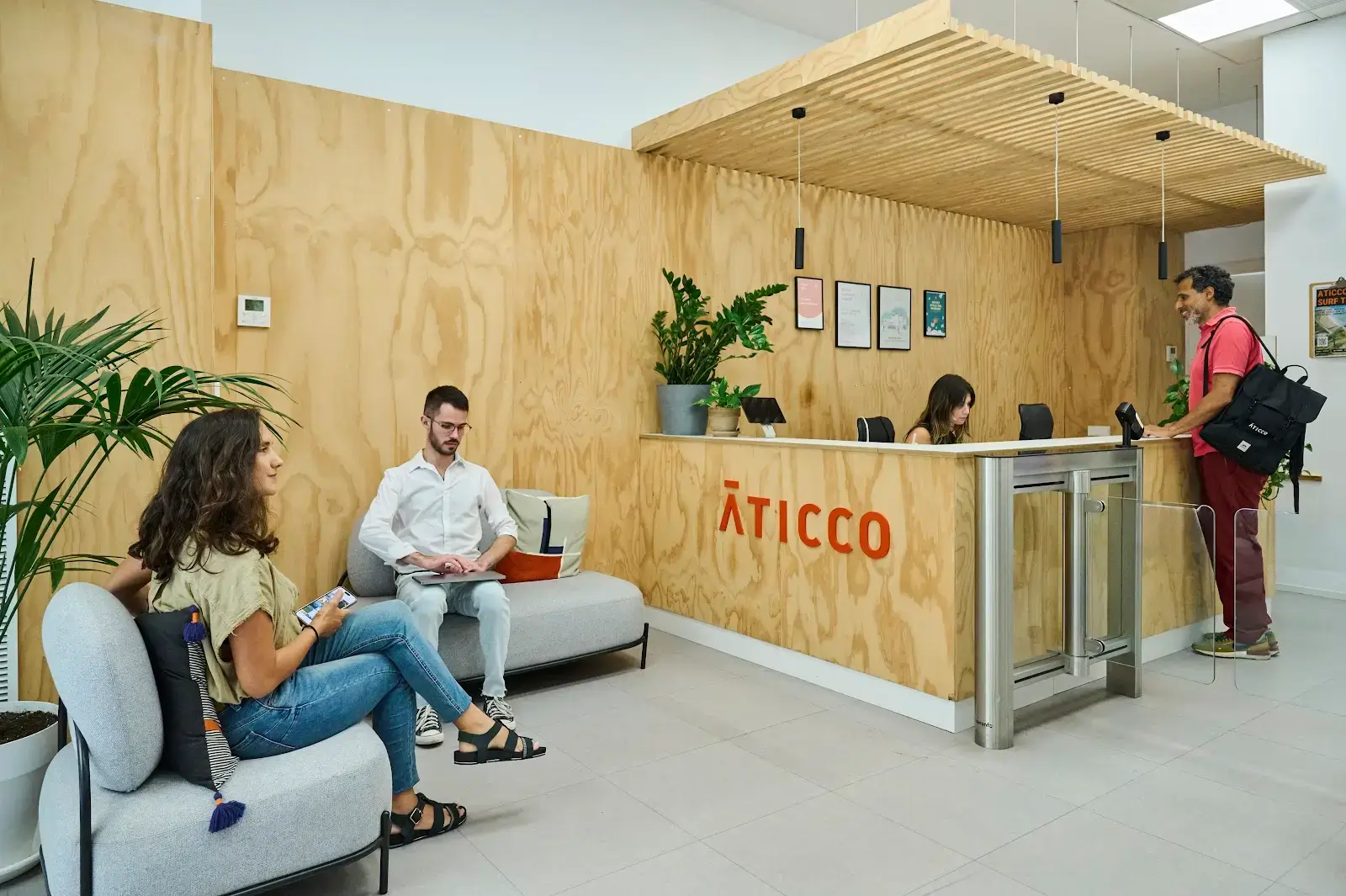 Aticco Verdaguer - Coworking Gràcia interior photo 3