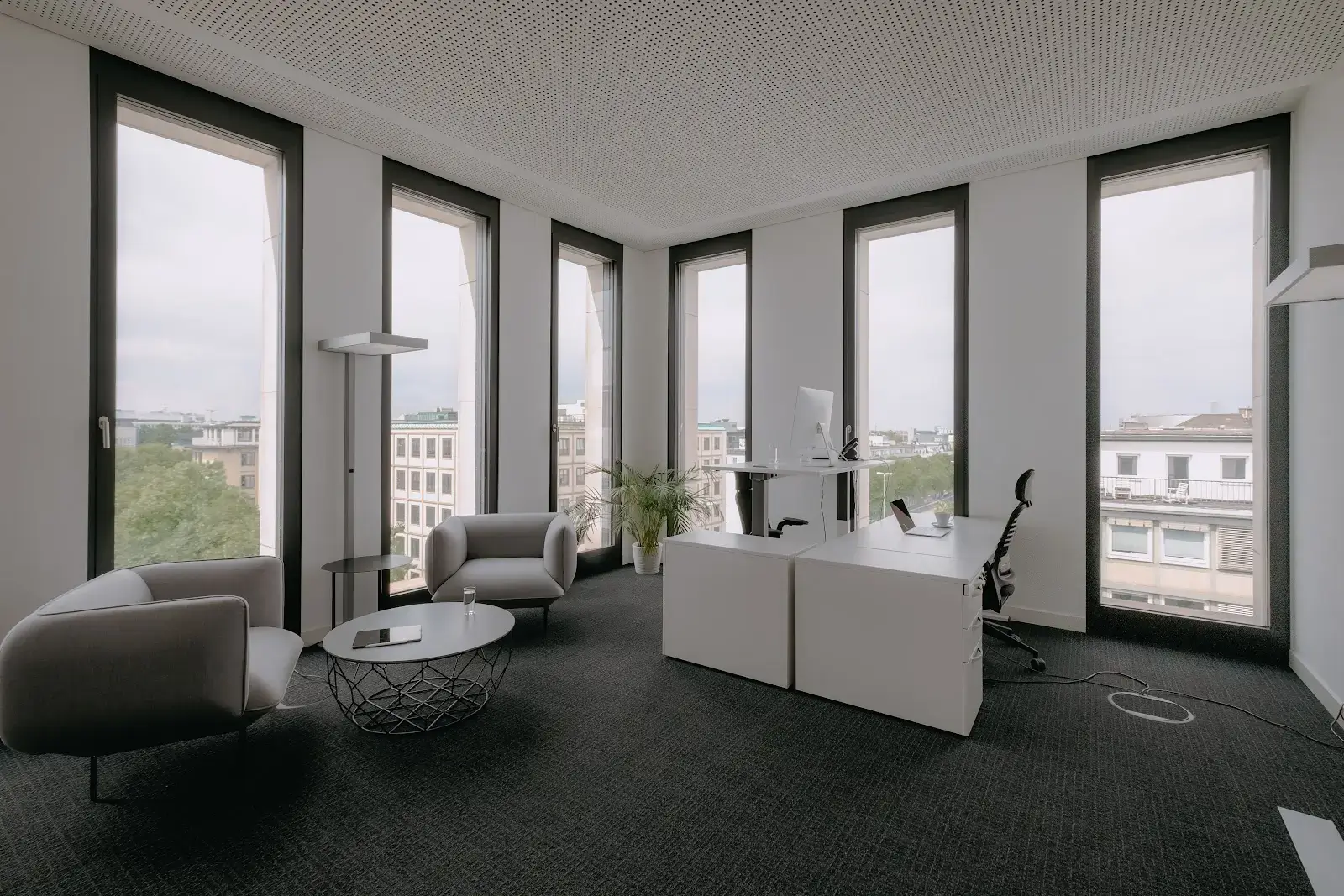 Regus Bremen City Gate interior photo 11