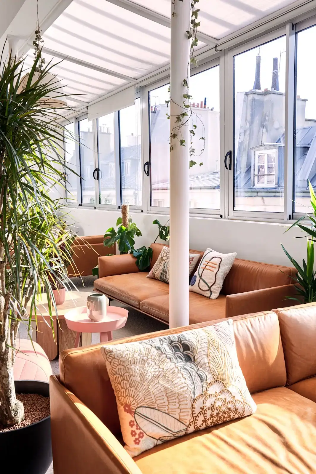 Morning, Cléry interior photo 5