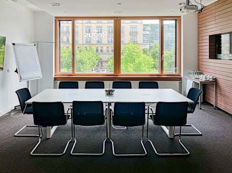 Regus Berlin Am Brandenburger Tor interior photo 5
