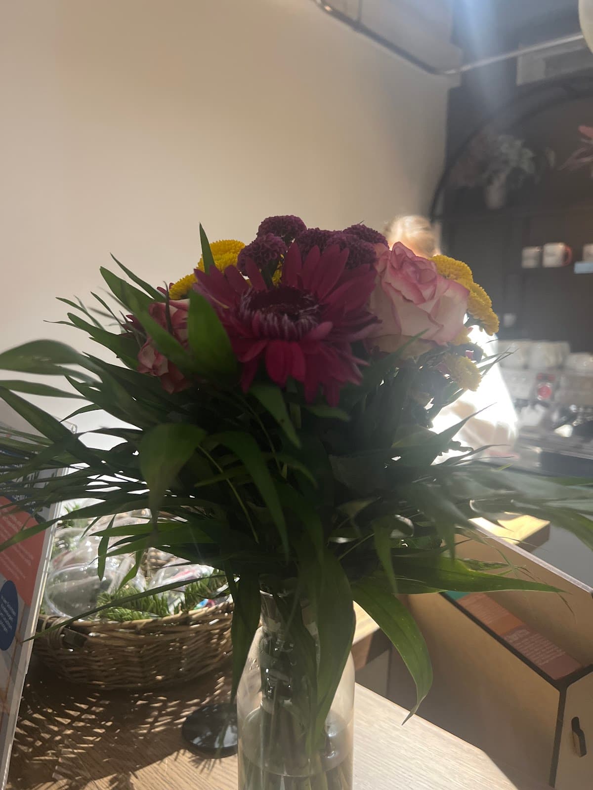 1000 Satellites München Weisses Quartier interior photo 8