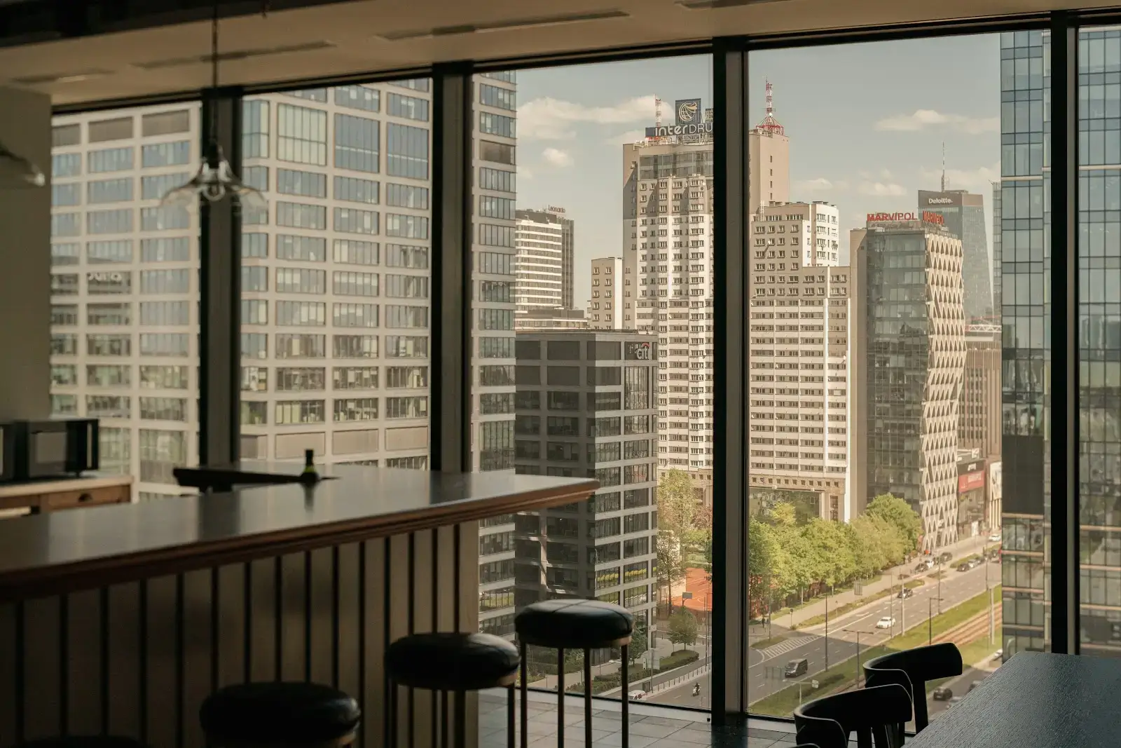 Mindspace Skyliner interior photo 6