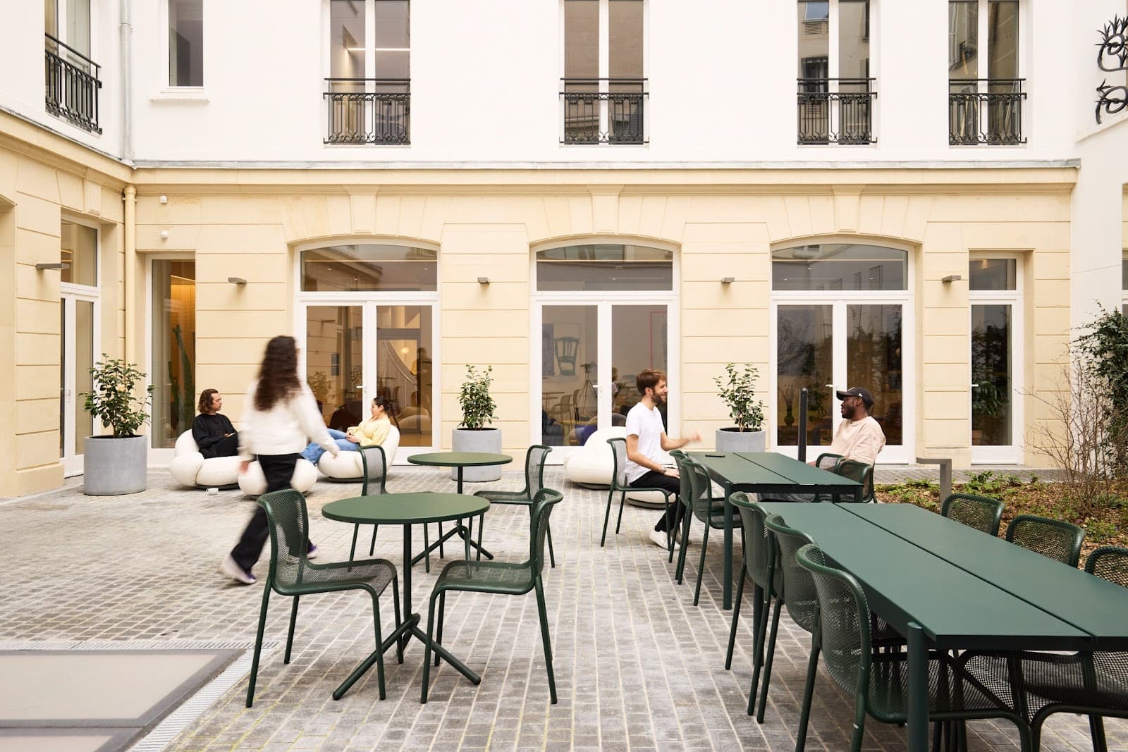 Morning, Miromesnil interior photo 6