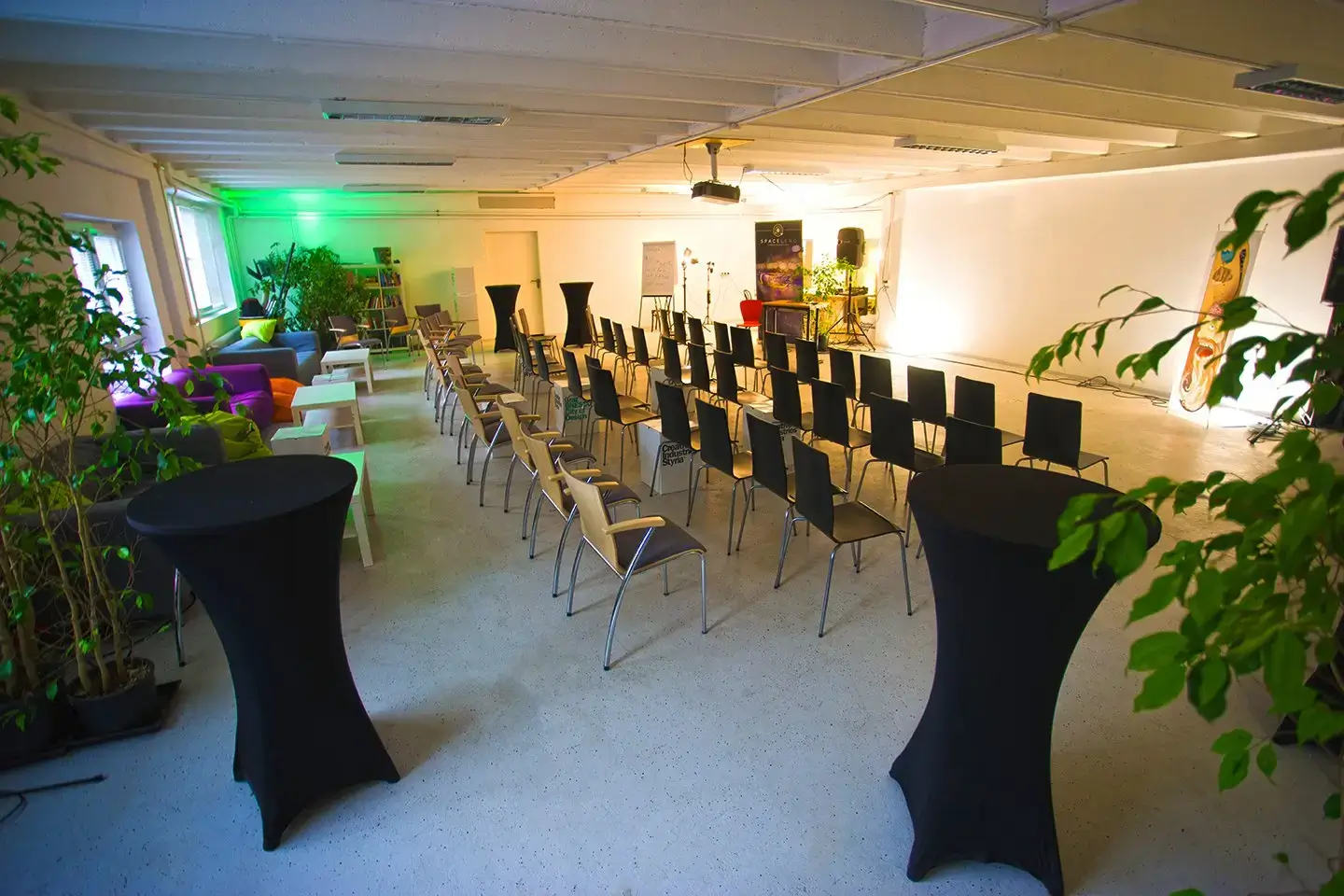 Spacelend interior photo 11