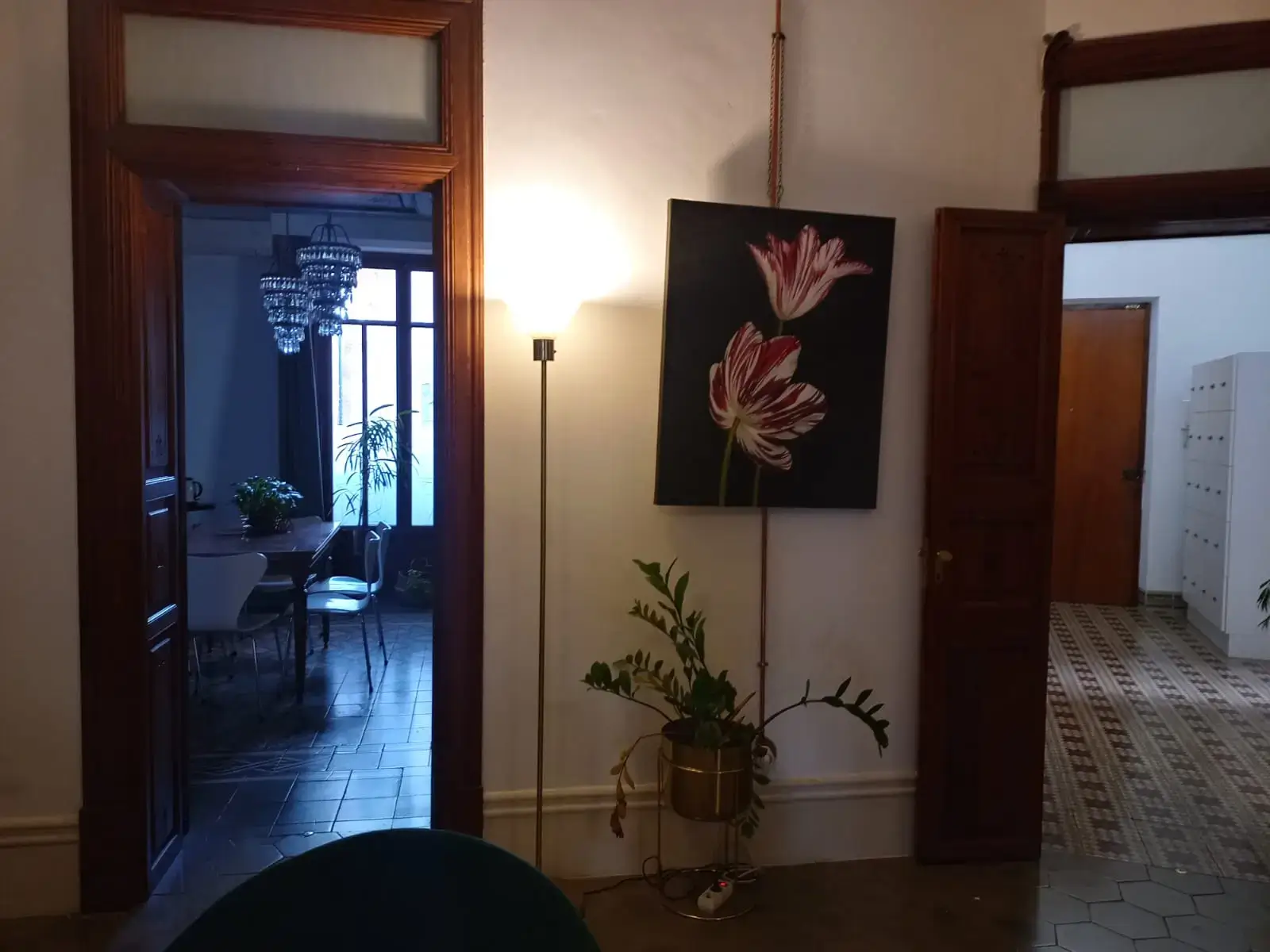 Palmapolitan interior photo 9