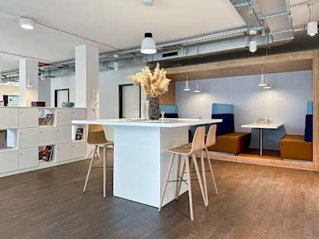 Regus Berlin Teltow interior photo 4