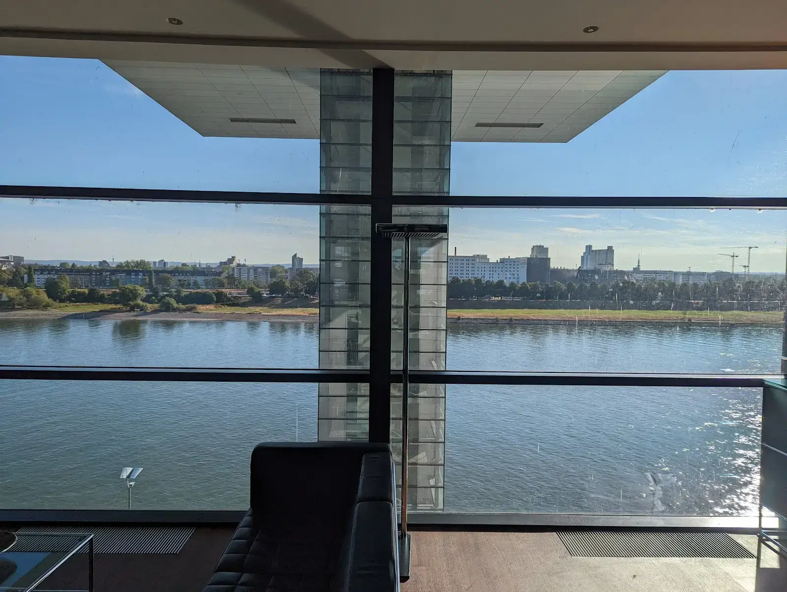 Regus Köln Kranhaus Süd interior photo 3