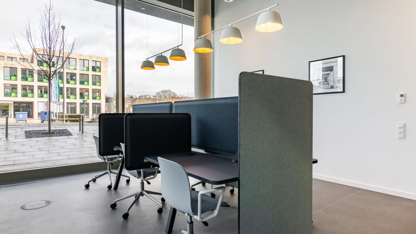 Regus Bad Homburg Basler Straße interior photo 7