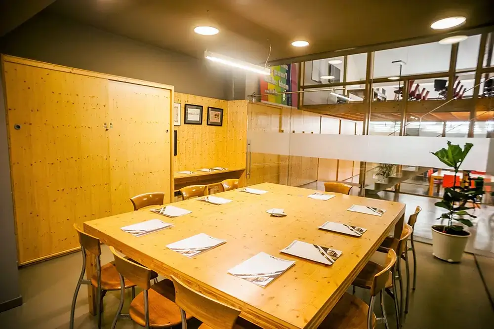 CREC Coworking Poble Sec interior photo 8