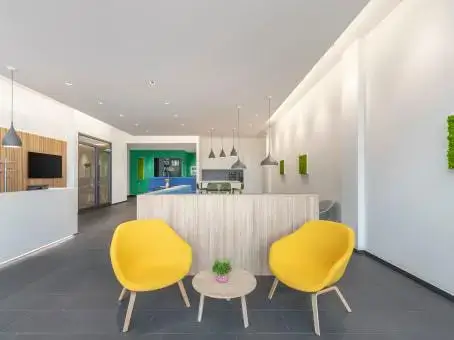 Regus Hamburg Altona interior photo 3